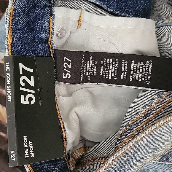 Kendall and Kylie Icon Short 5/27 Distressed Blue Denim Cut off Shorts - Picture 5 of 12